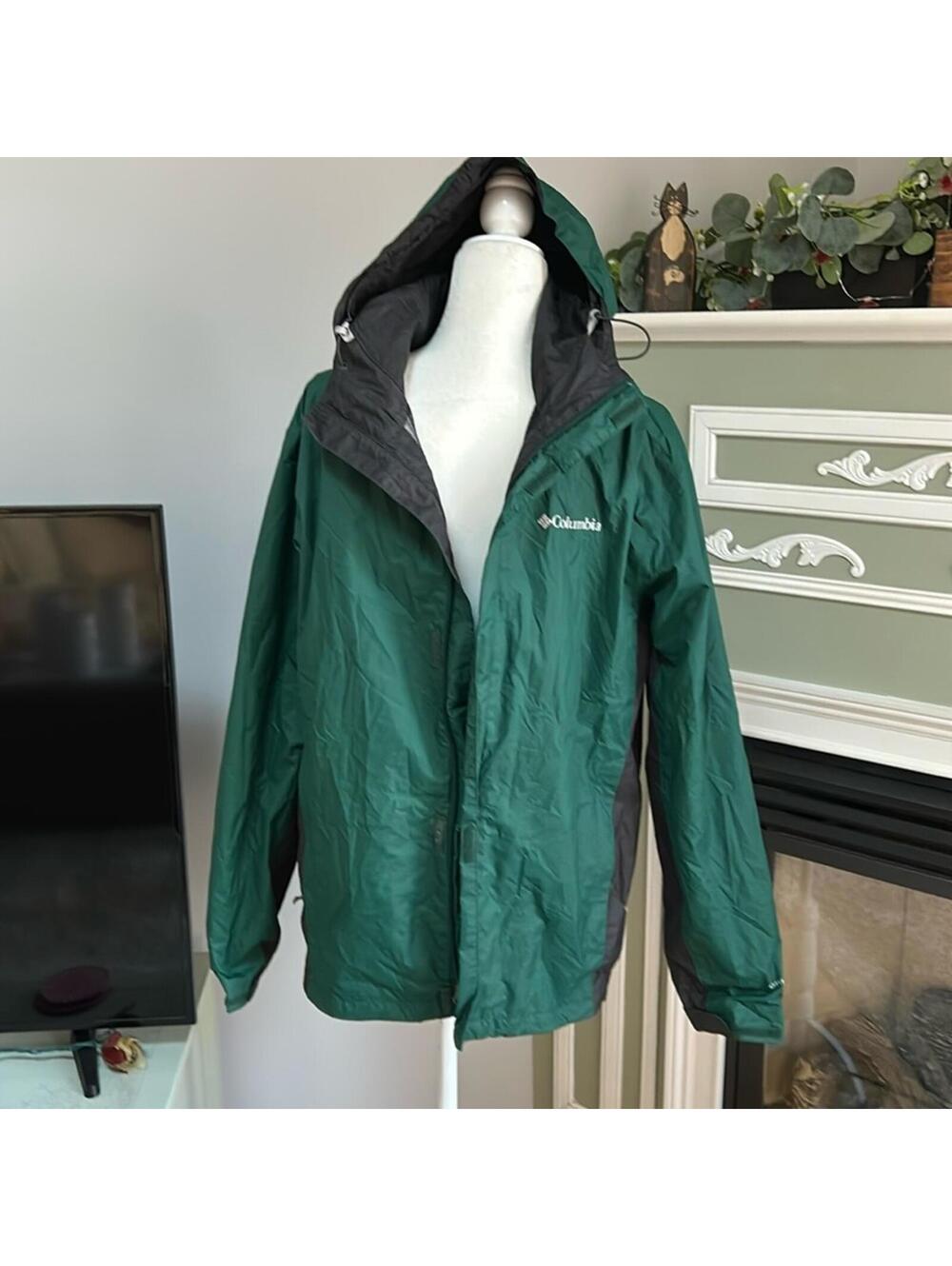 Columbia Men’s jacket (style# 69724)